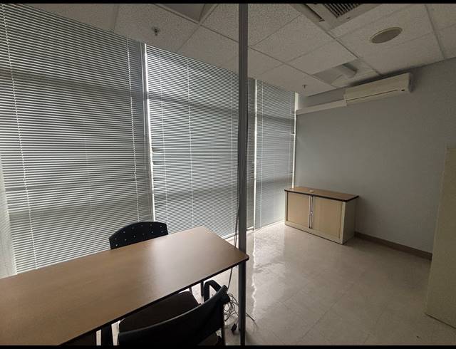 3,570M² WAREHOUSE TO LET IN EDGEMEAD